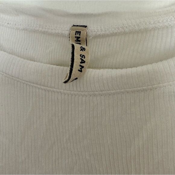 Emma and Sam SHORT SLEEVE RIBBED TEE - Picture 9 of 9
